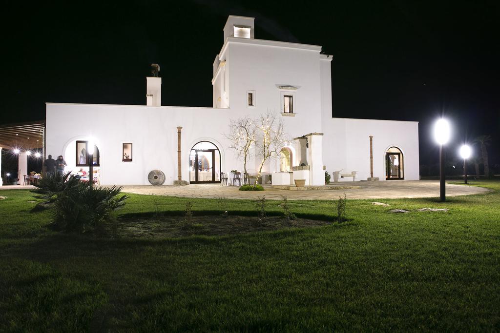 Tenutayala - Residenza Agrituristica Парабита Екстериор снимка