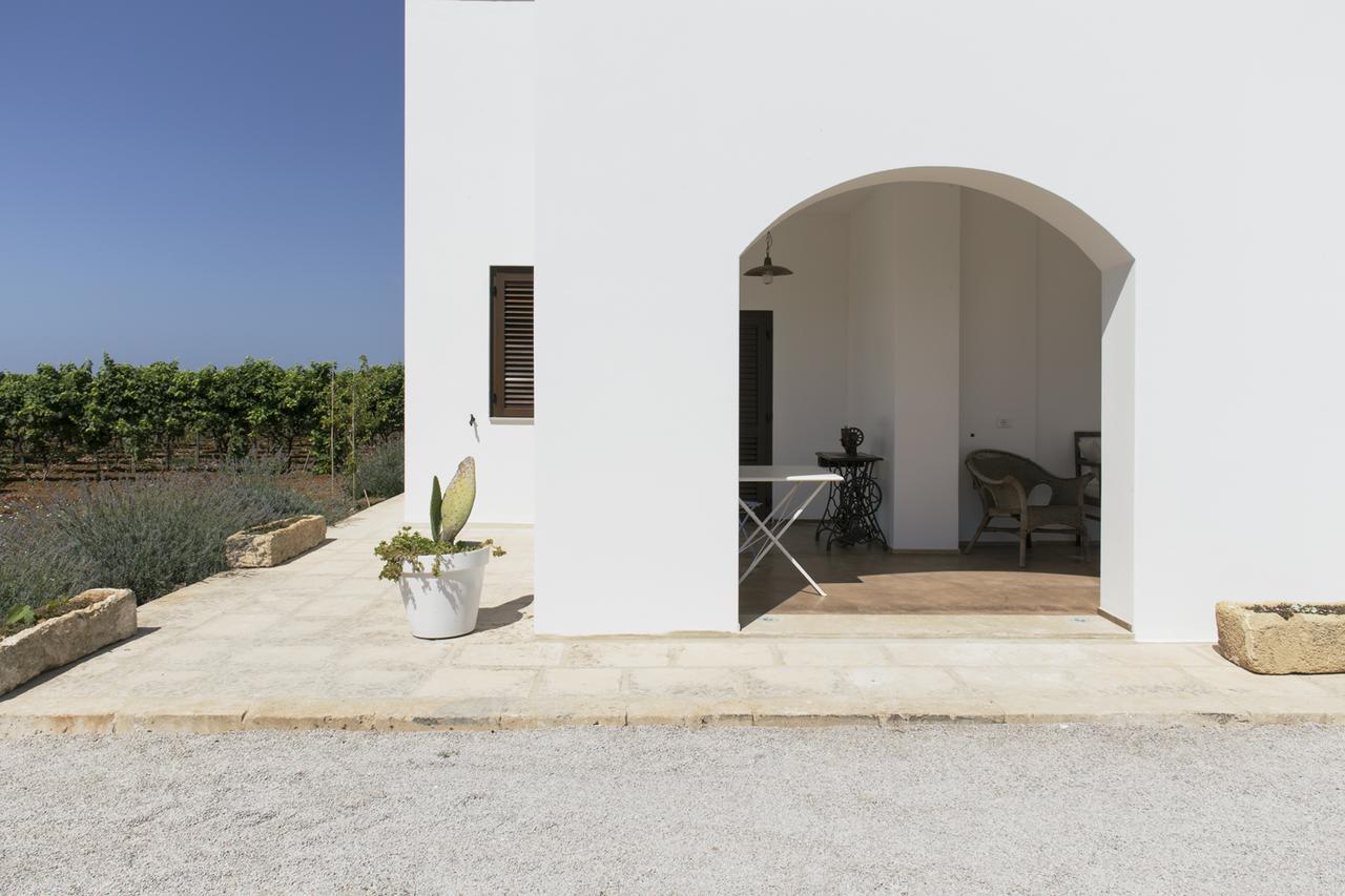 Tenutayala - Residenza Agrituristica Парабита Екстериор снимка